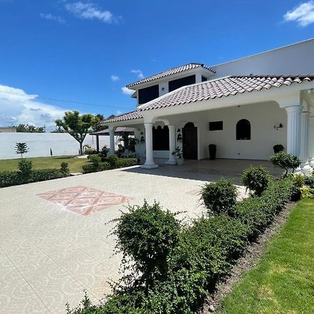 The Gil Place Villa Santiago De Los Caballeros Buitenkant foto