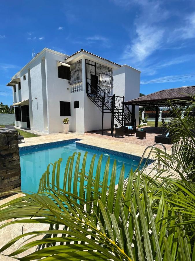 The Gil Place Villa Santiago De Los Caballeros Buitenkant foto